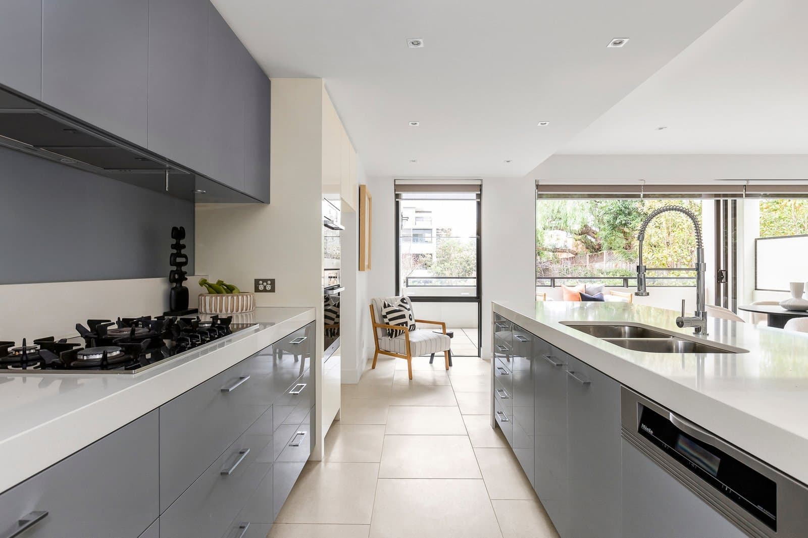 206/33 Wattle Road, Hawthorn - Thumbnail 4