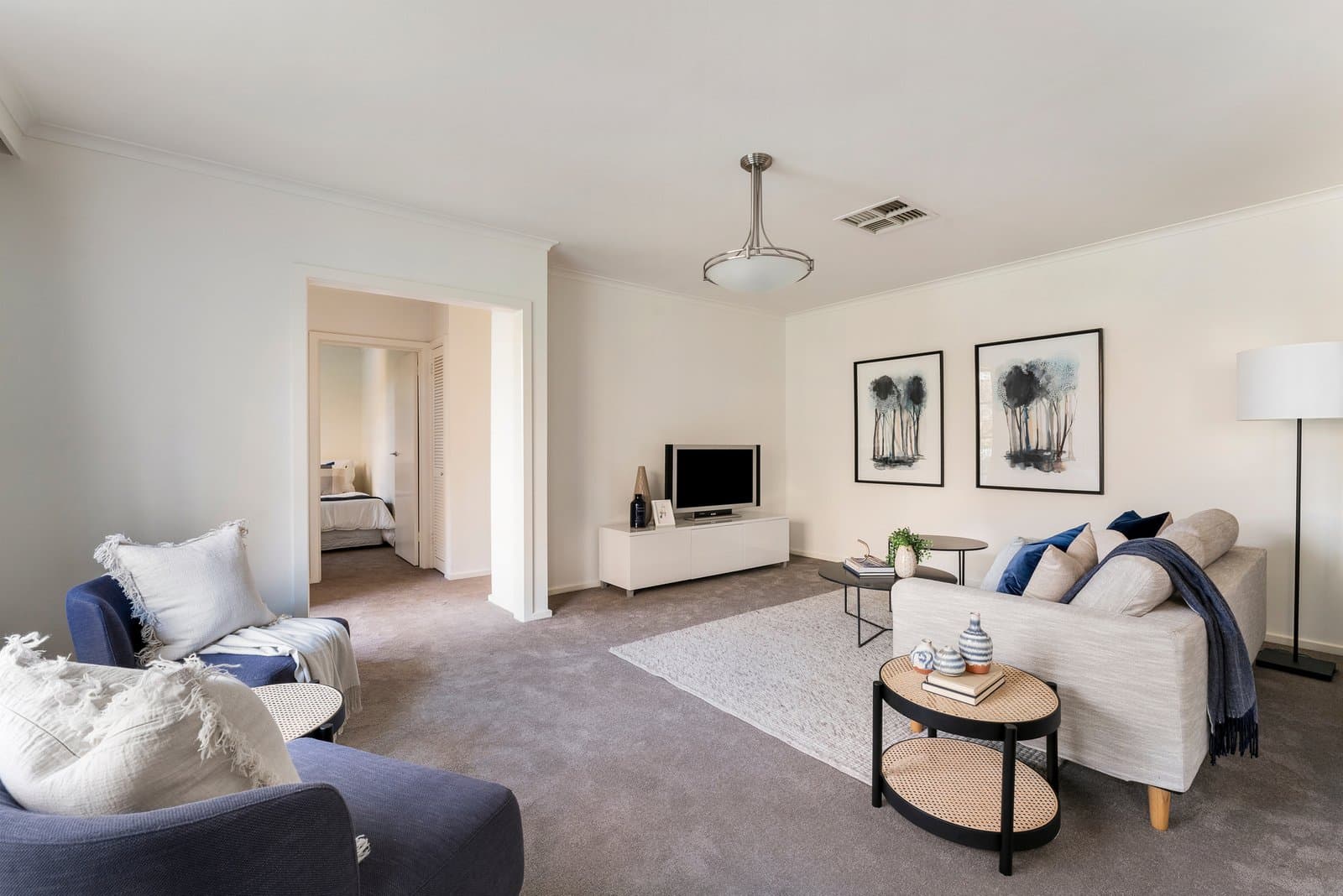 1/15 Essex Road, Surrey Hills - Thumbnail 4