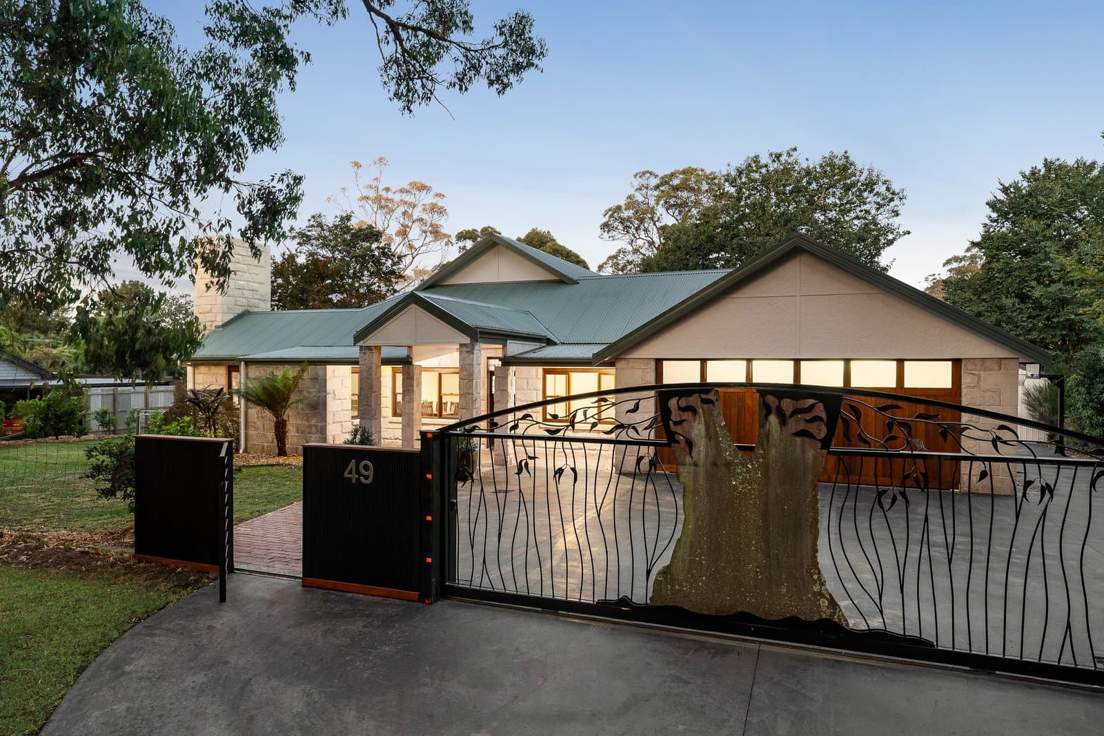 49 Hilton Road, Ferny Creek - Image 1