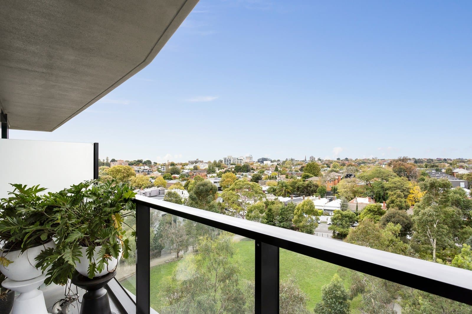 511/1 Clara Street, South Yarra - Thumbnail 3