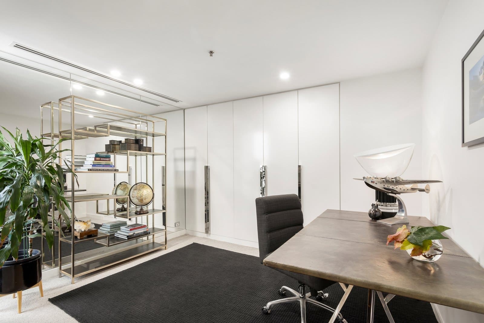 511/1 Clara Street, South Yarra - Thumbnail 4