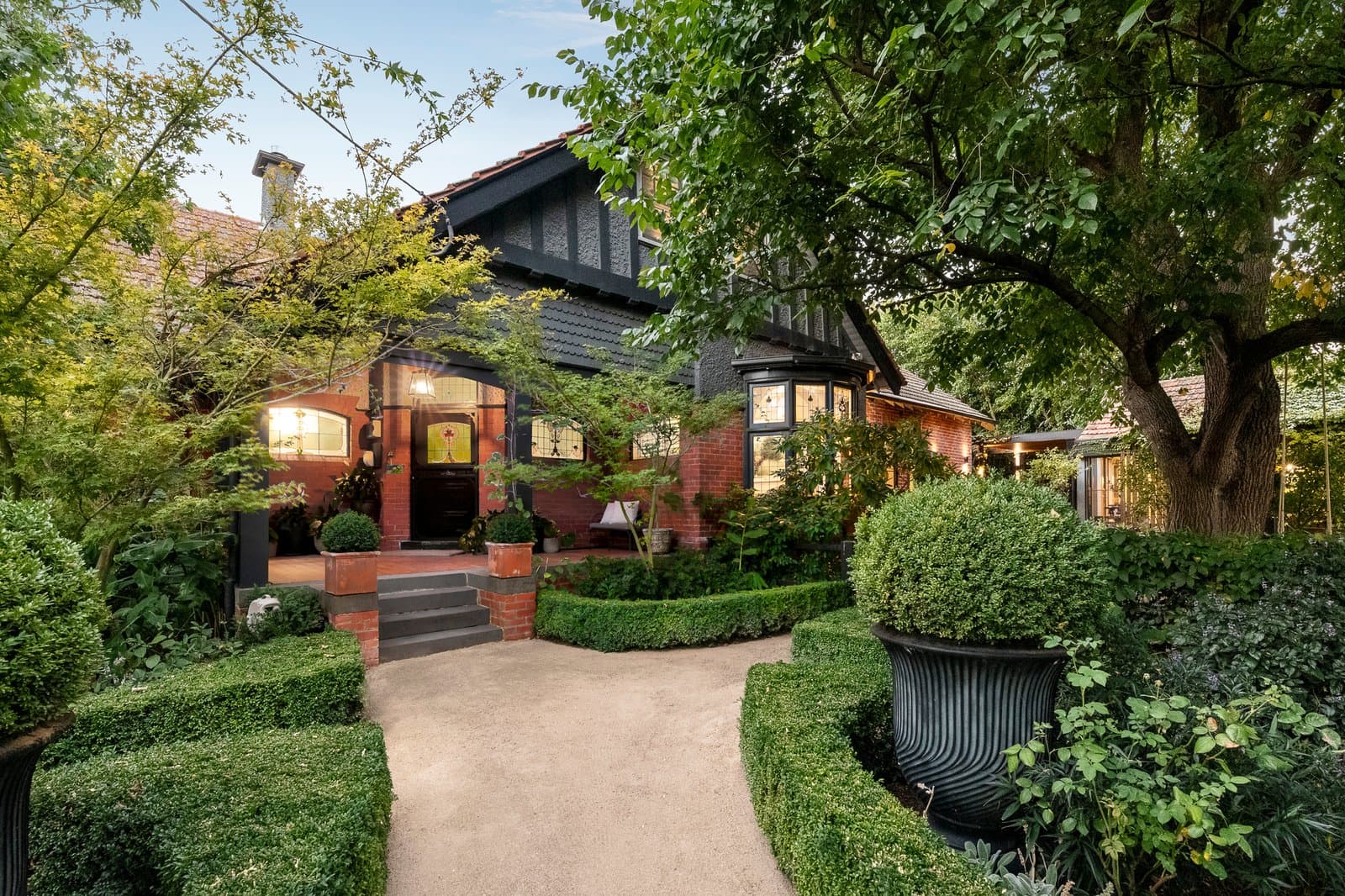 3 Linda Crescent, Hawthorn - Image 1