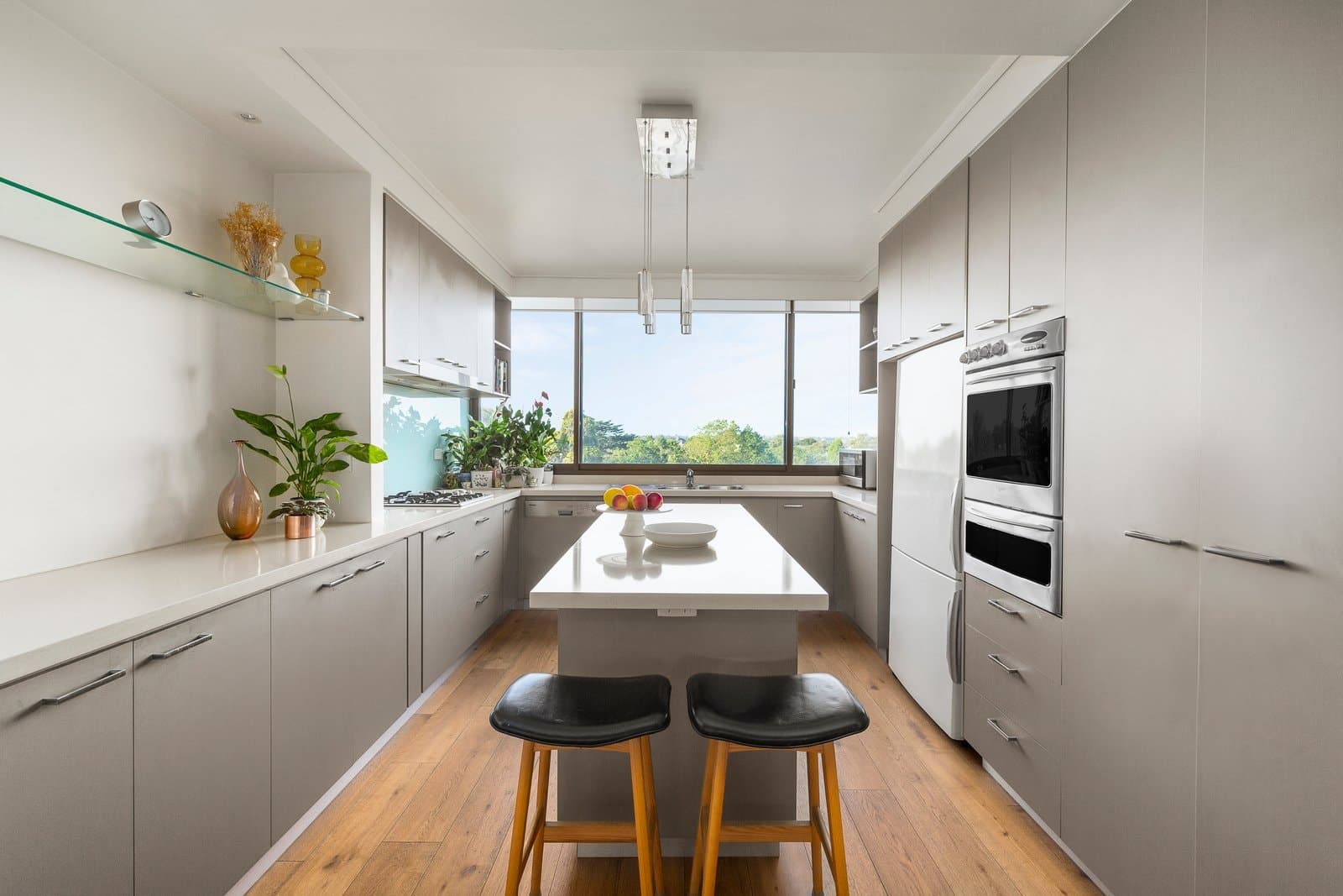 53/546 Toorak Road, Toorak - Image 1