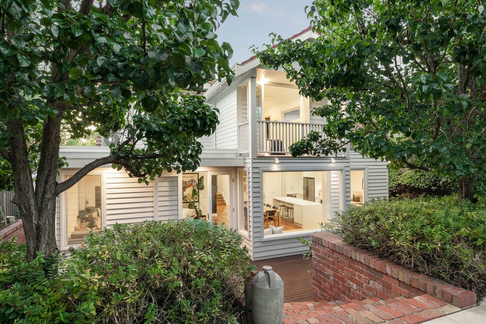 1 Verdun Street, Surrey Hills - Thumbnail 2