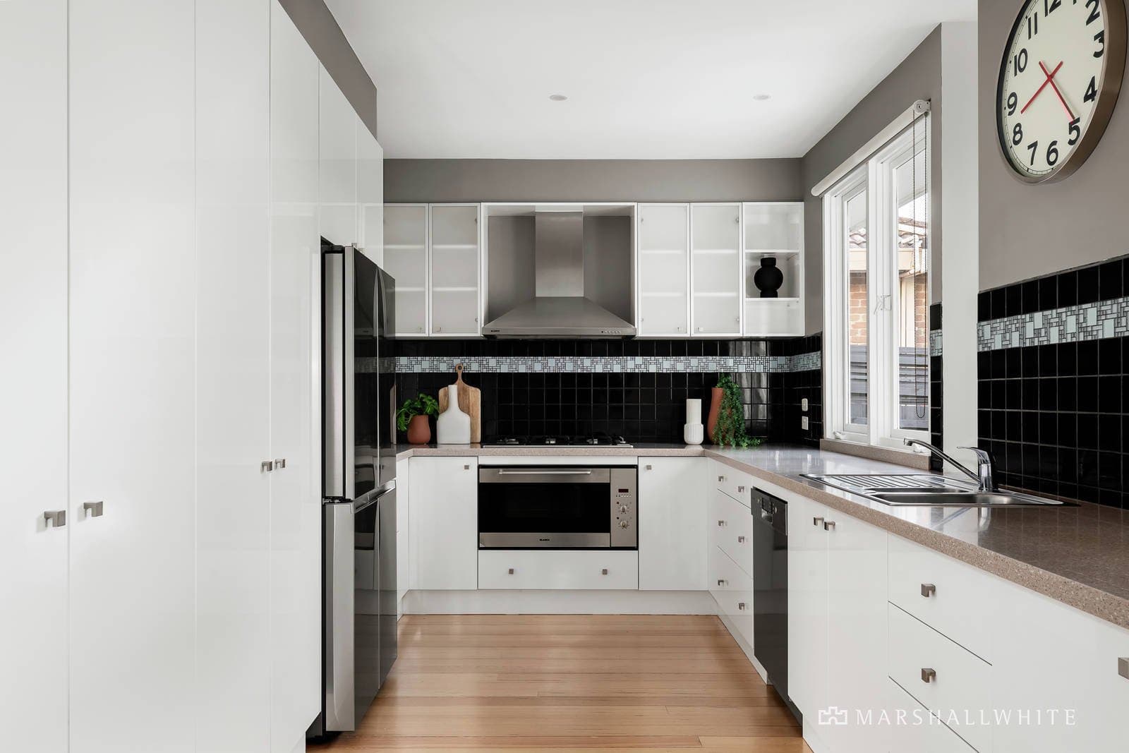 18 Moore Street, Box Hill South - Thumbnail 4
