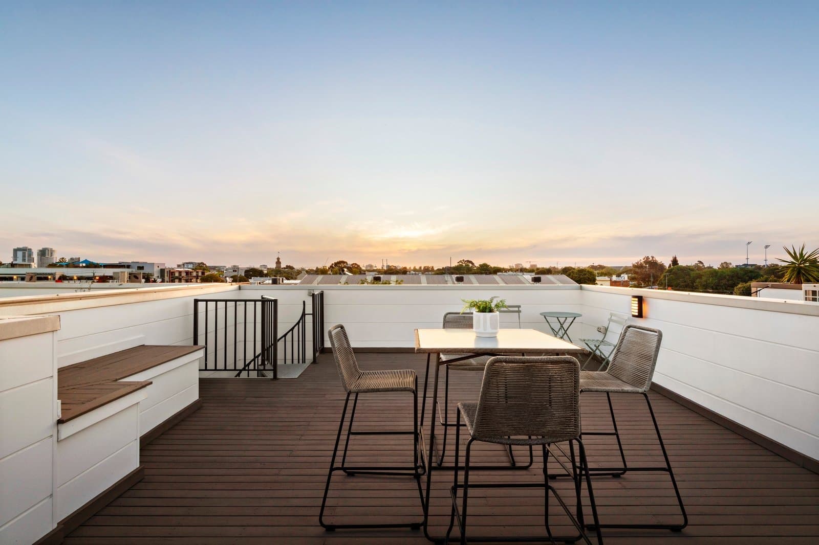 1 Barkly Avenue, Port Melbourne - Thumbnail 6