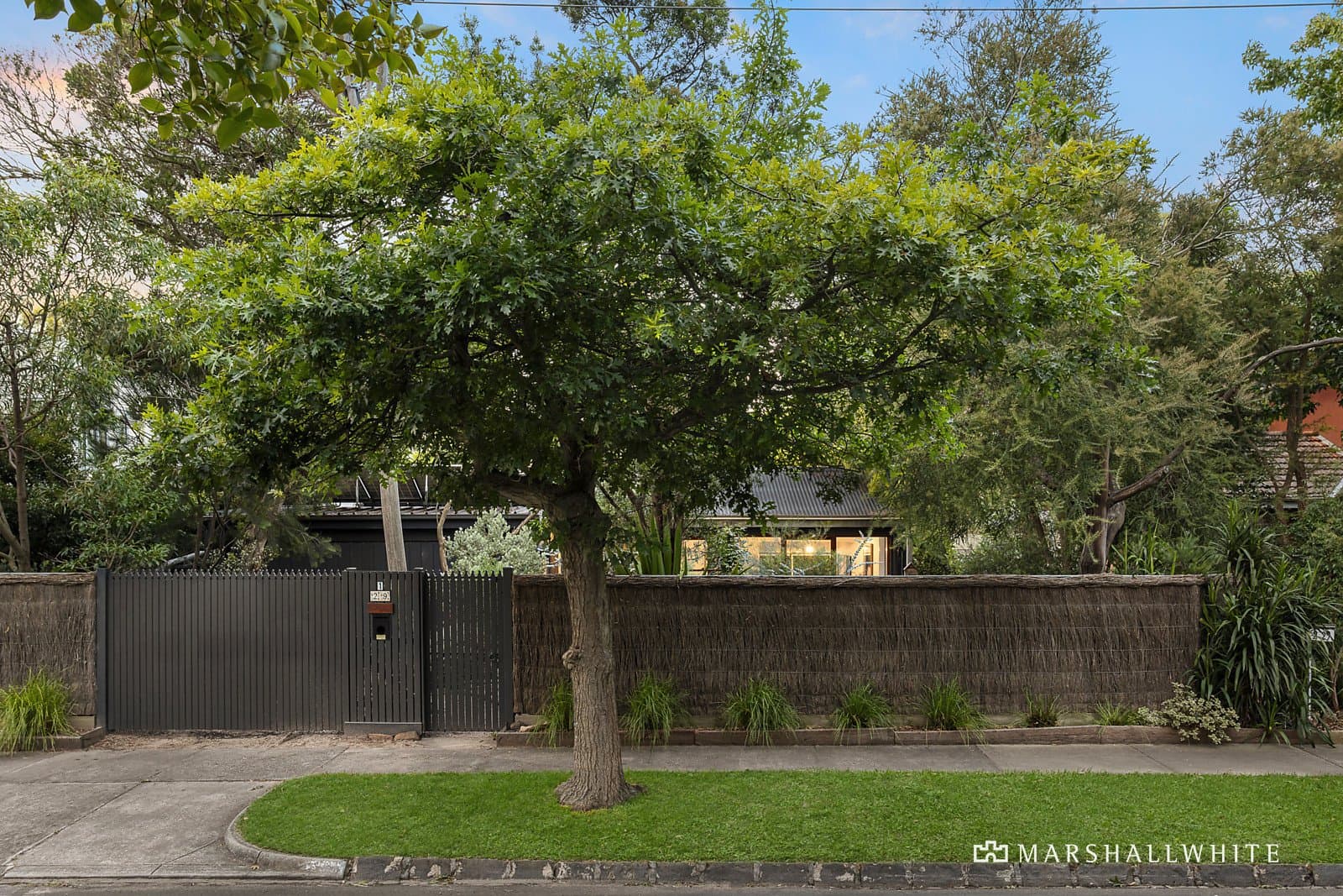 1/29 Flowerdale Road, Glen Iris - Image 1