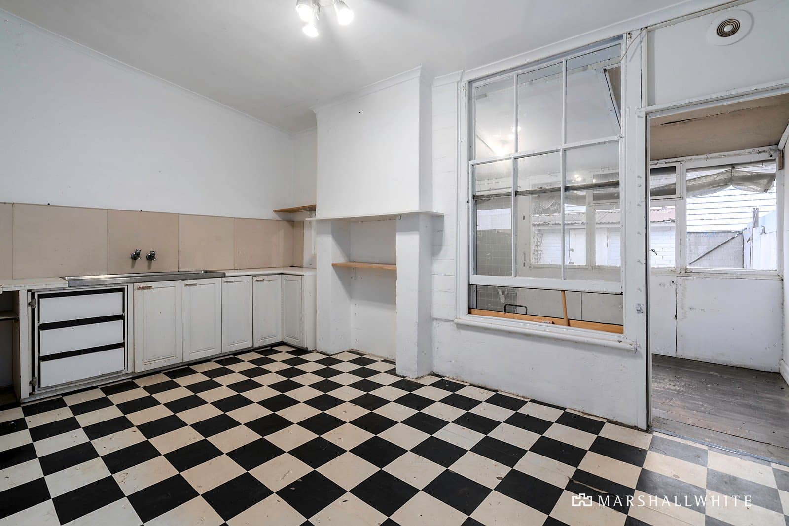 136 Mills Street, Albert Park - Thumbnail 7
