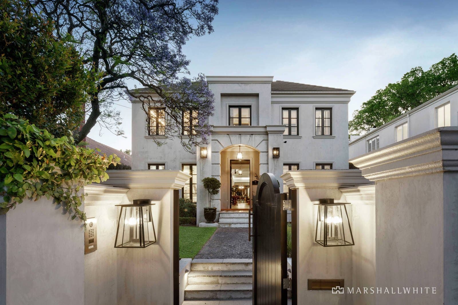 12 Hall Street, Brighton - Image 1