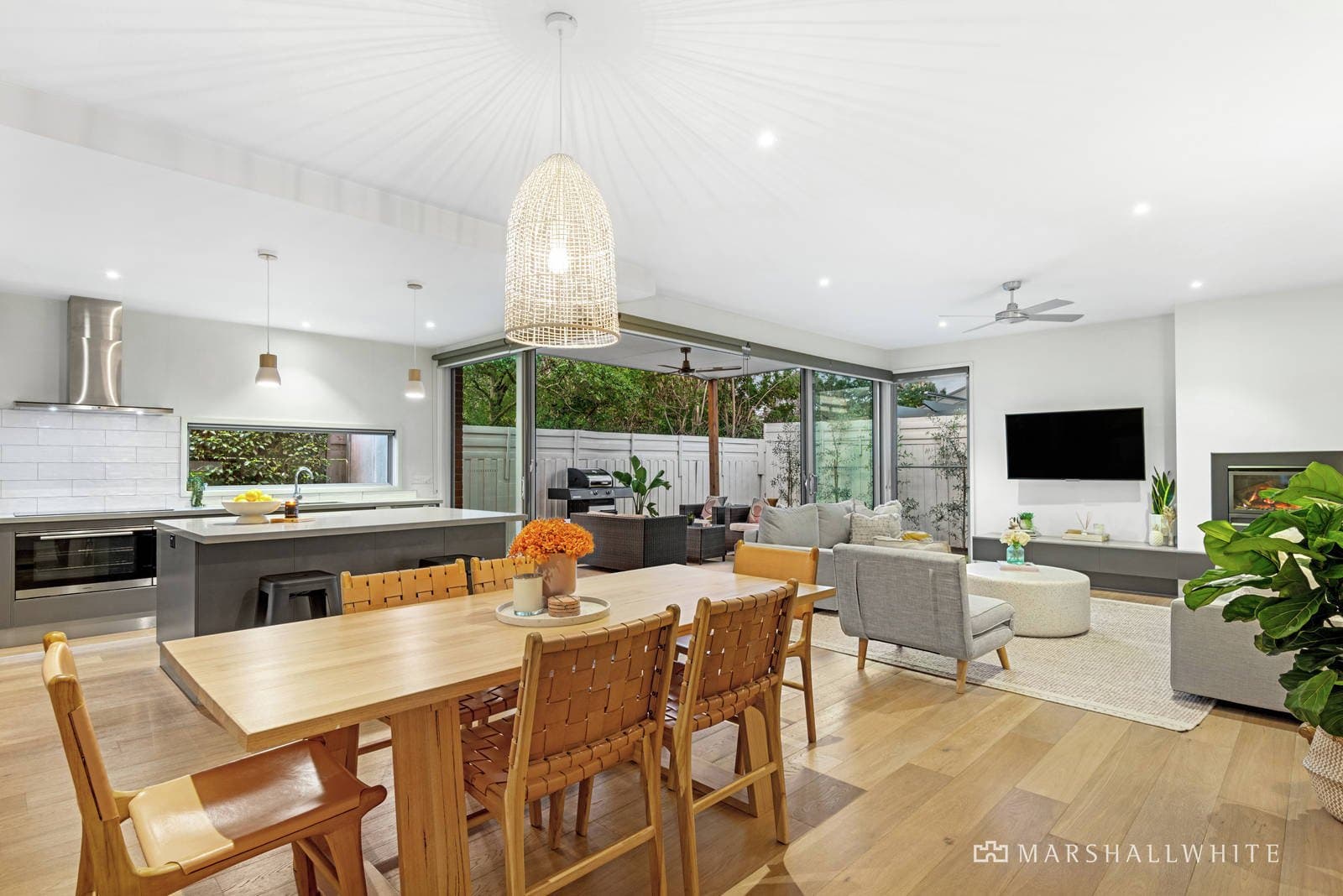 13 Sunningdale Avenue, Mornington - Thumbnail 3