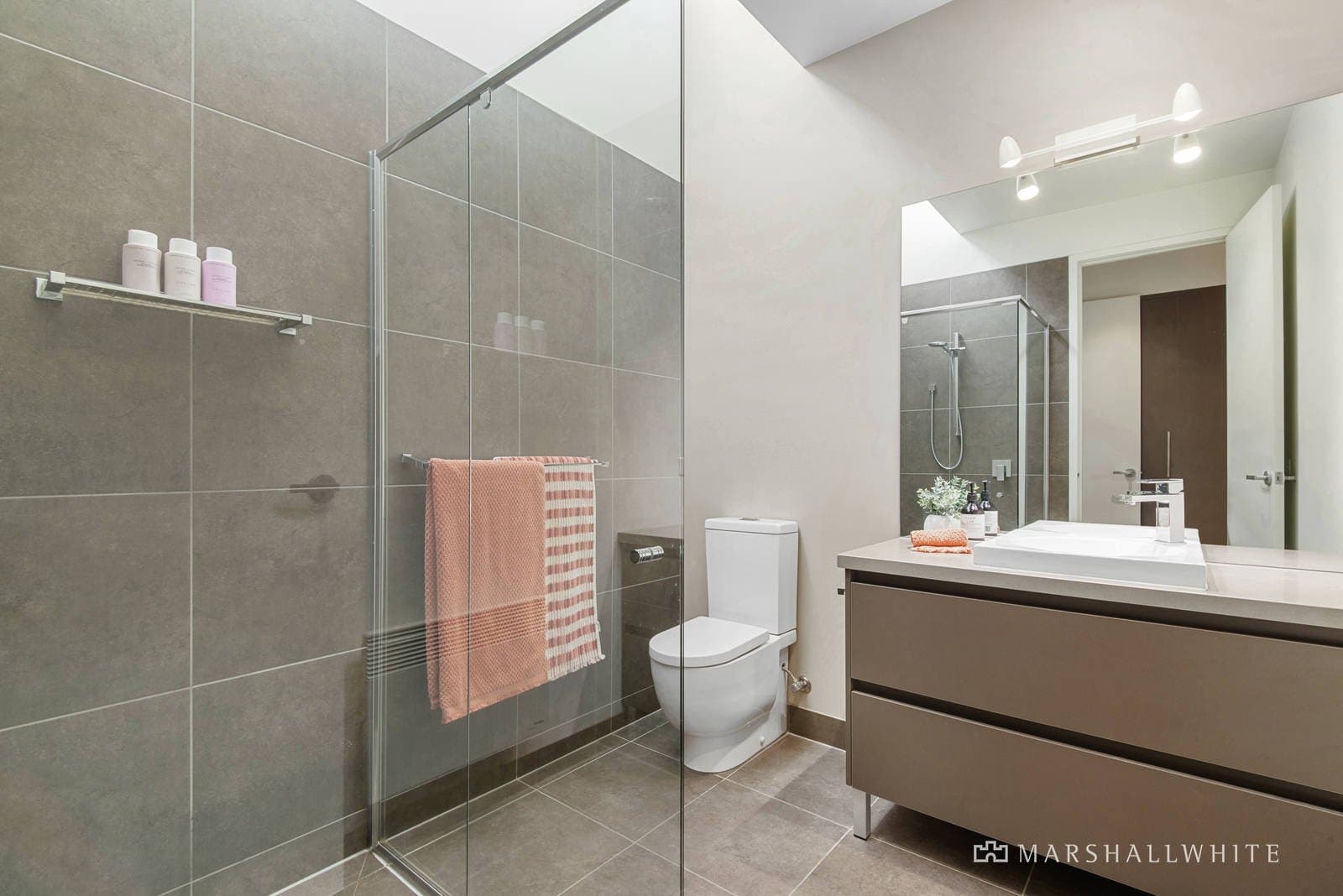 13 Sunningdale Avenue, Mornington - Thumbnail 8