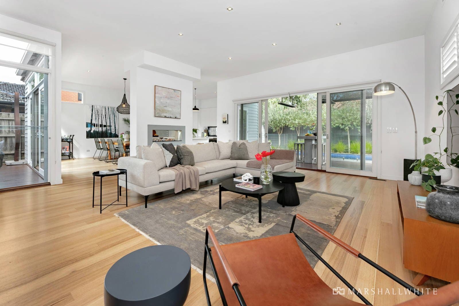 25 McPherson Avenue, Carnegie - Thumbnail 2