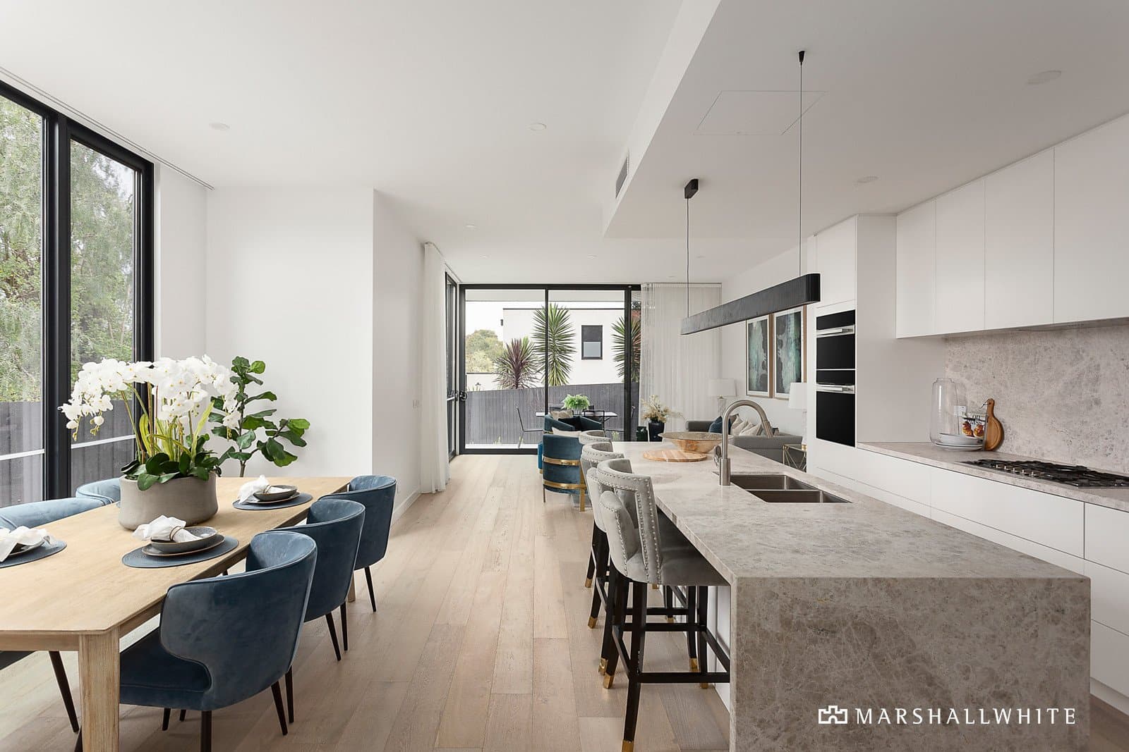 2/452 Belmore Road, Mont Albert North - Thumbnail 2