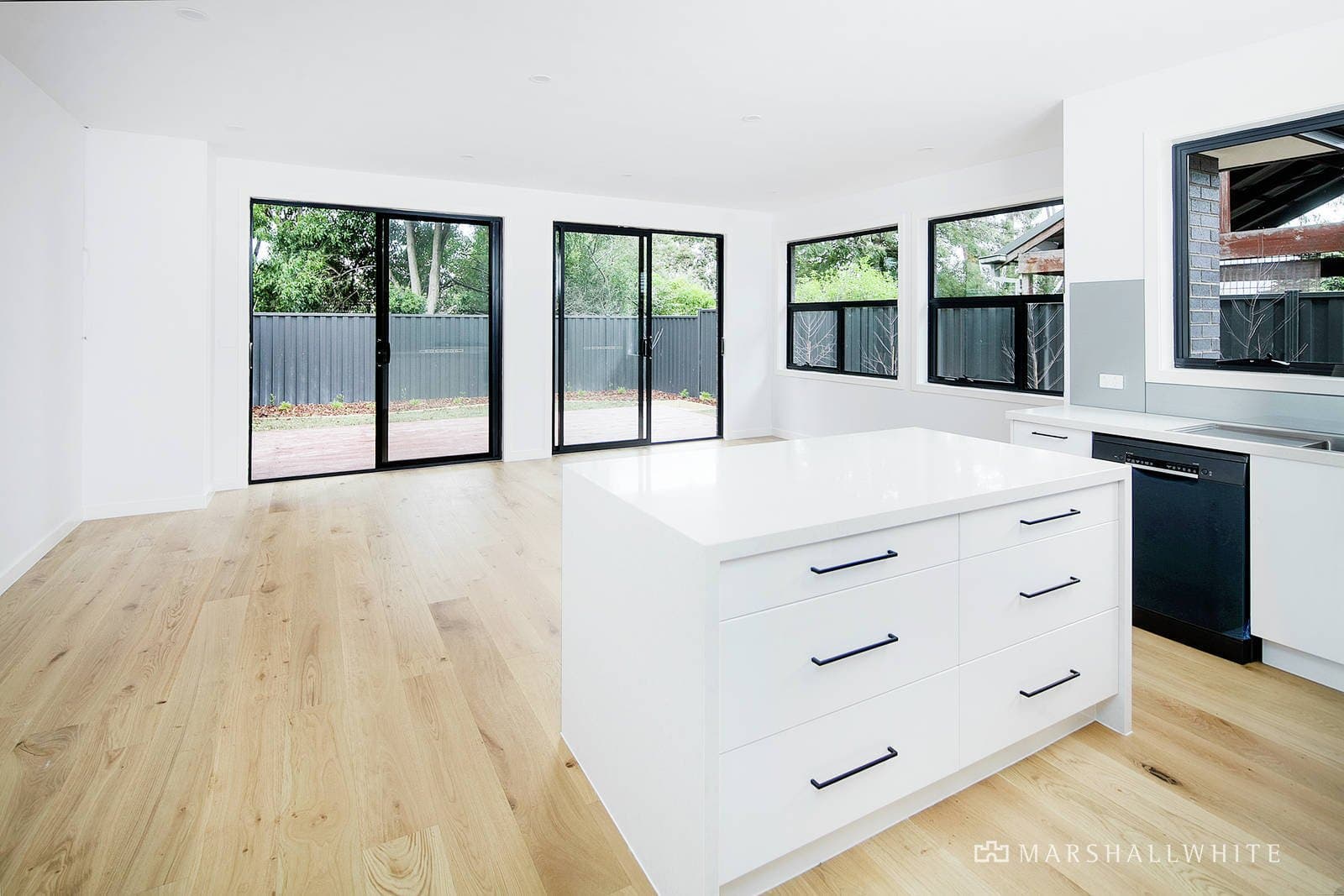 70 Hedge End Road, Nunawading - Thumbnail 3
