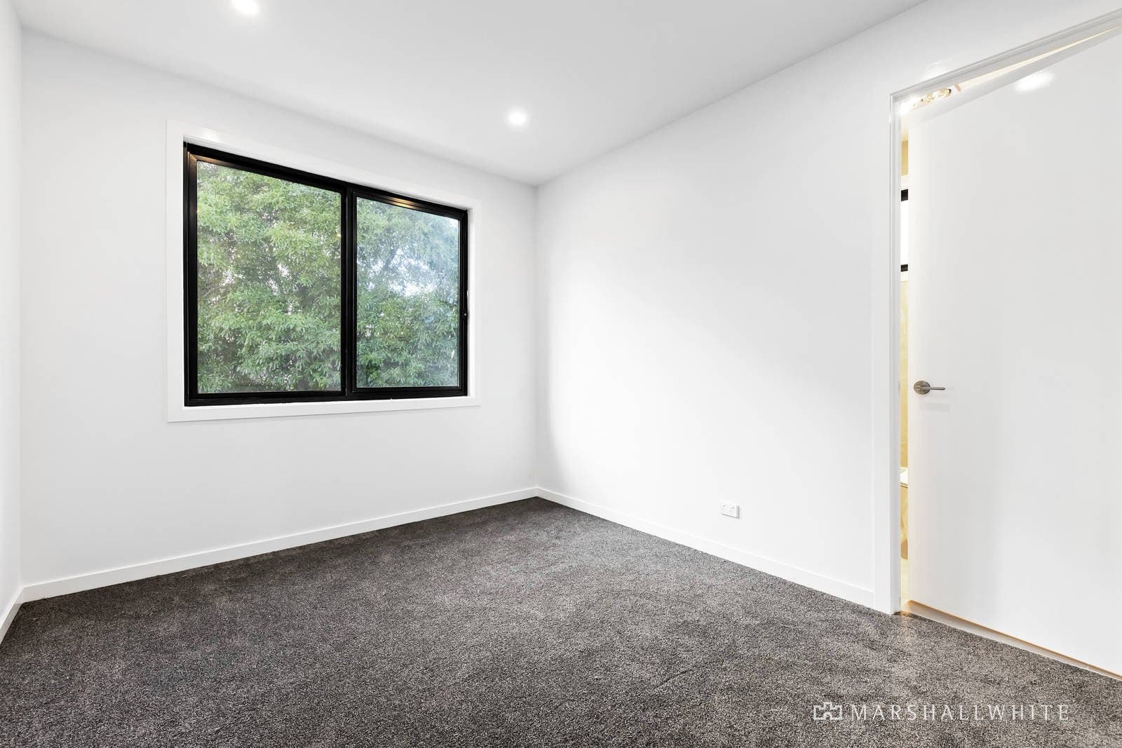 70 Hedge End Road, Nunawading - Thumbnail 6