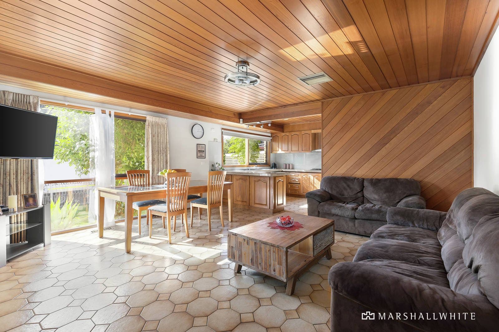 1 Lalani Terrace, Templestowe - Thumbnail 3