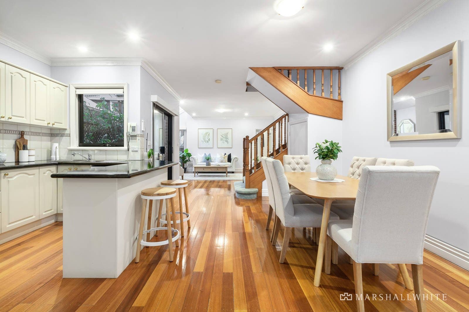 10 Hastings Road, Hawthorn East - Thumbnail 3