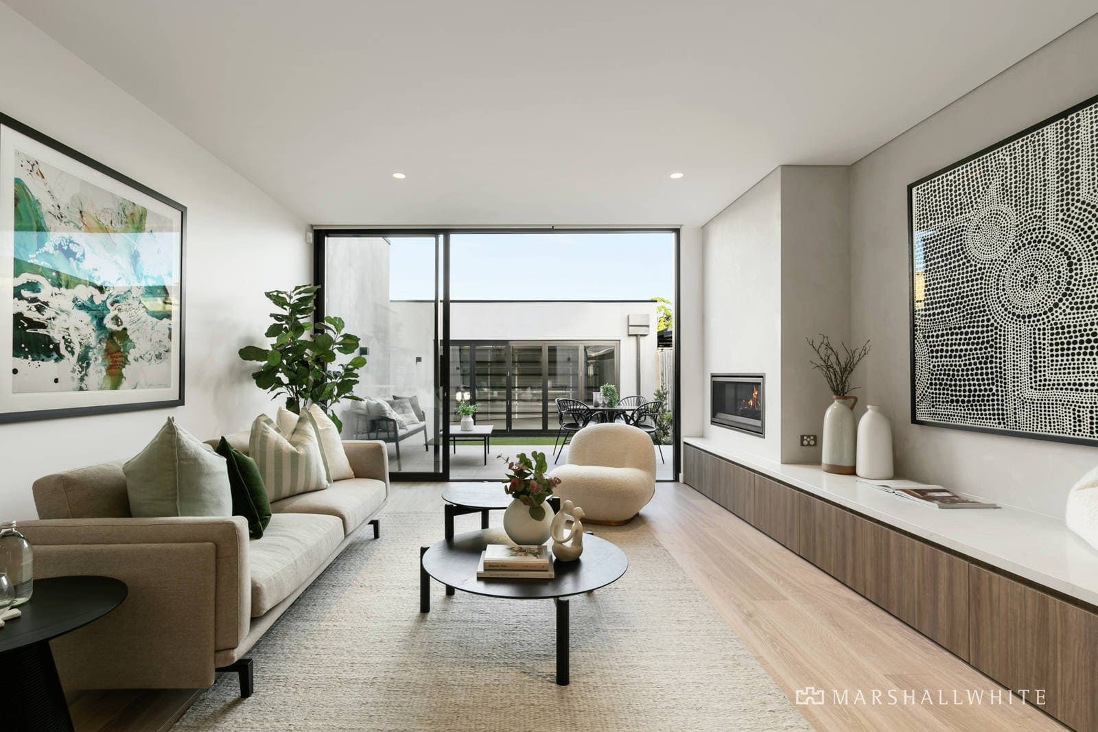 52 Derby Street, Kew - Thumbnail 2