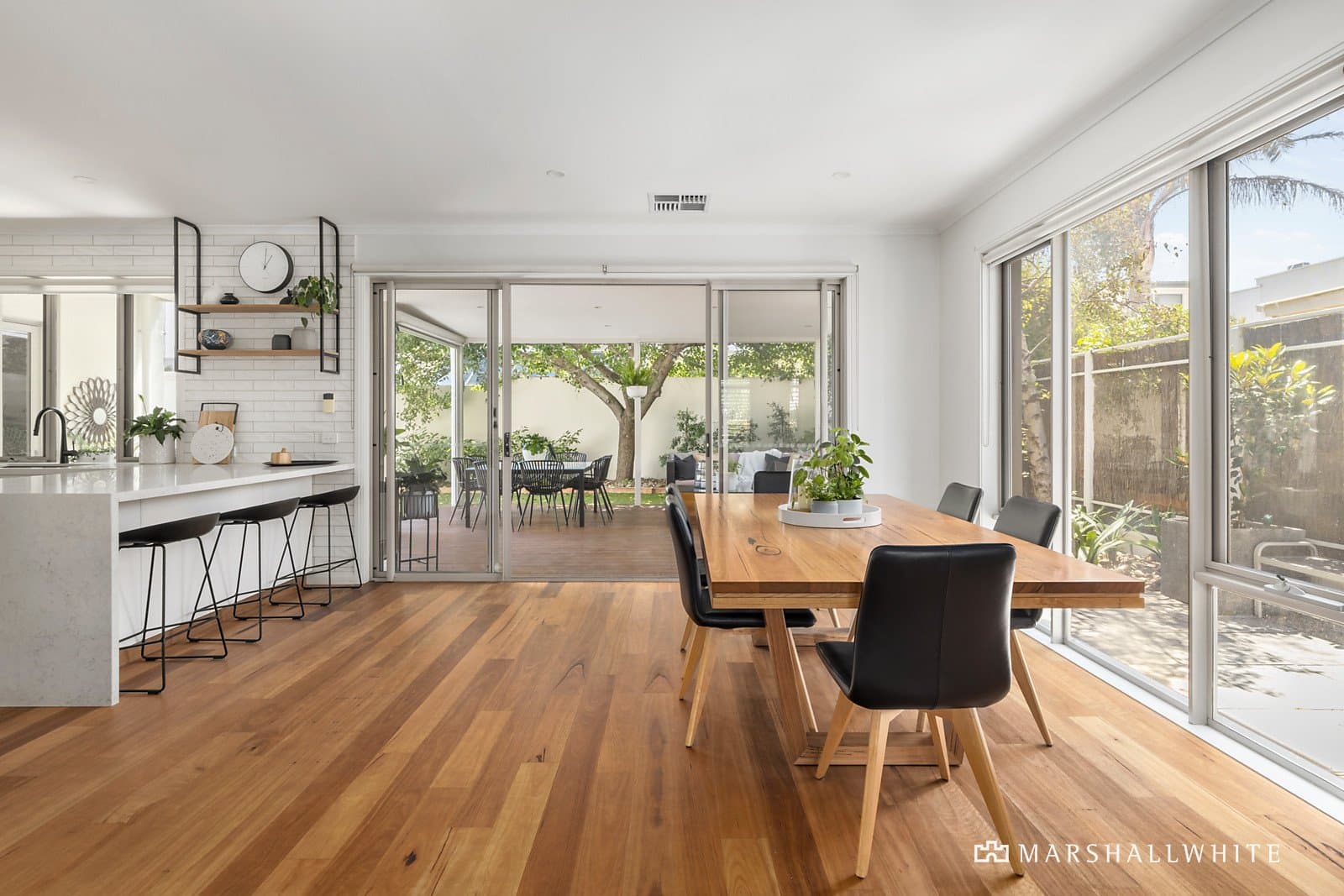 138 Beach Street, Port Melbourne - Thumbnail 7