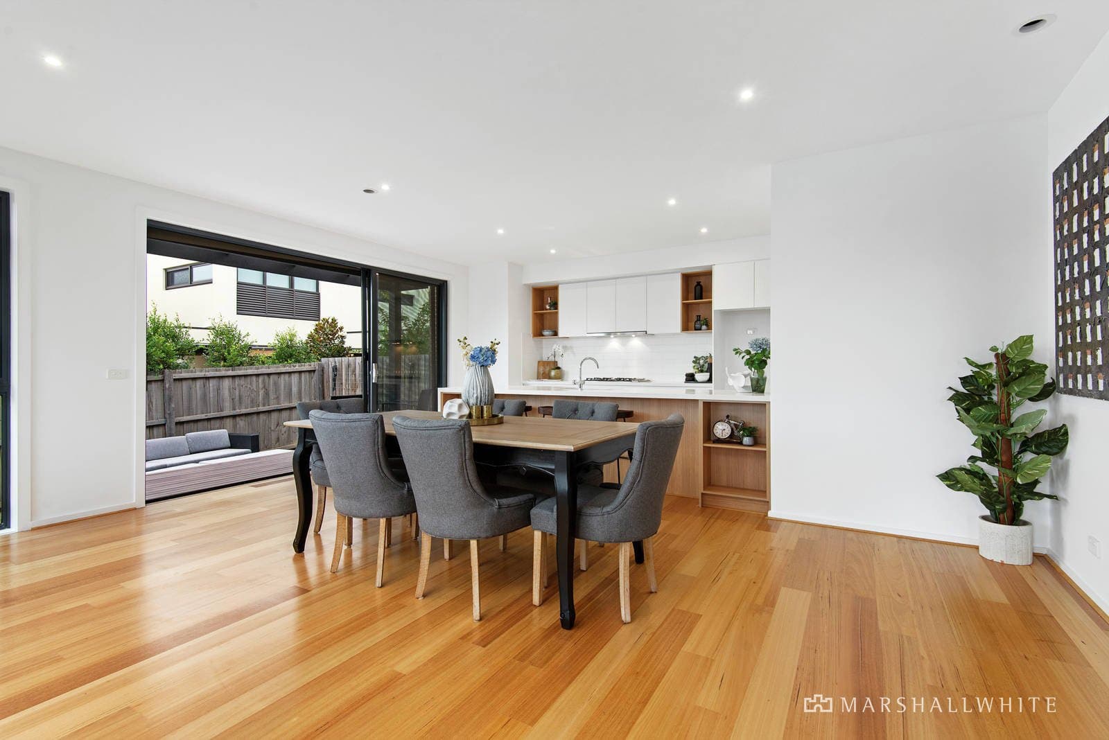 1/198 Belmore Road, Balwyn - Thumbnail 4