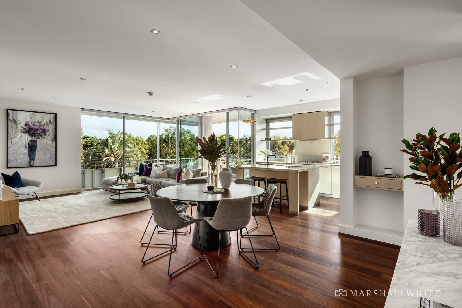 202/1 Roy Street, Melbourne - Thumbnail 2
