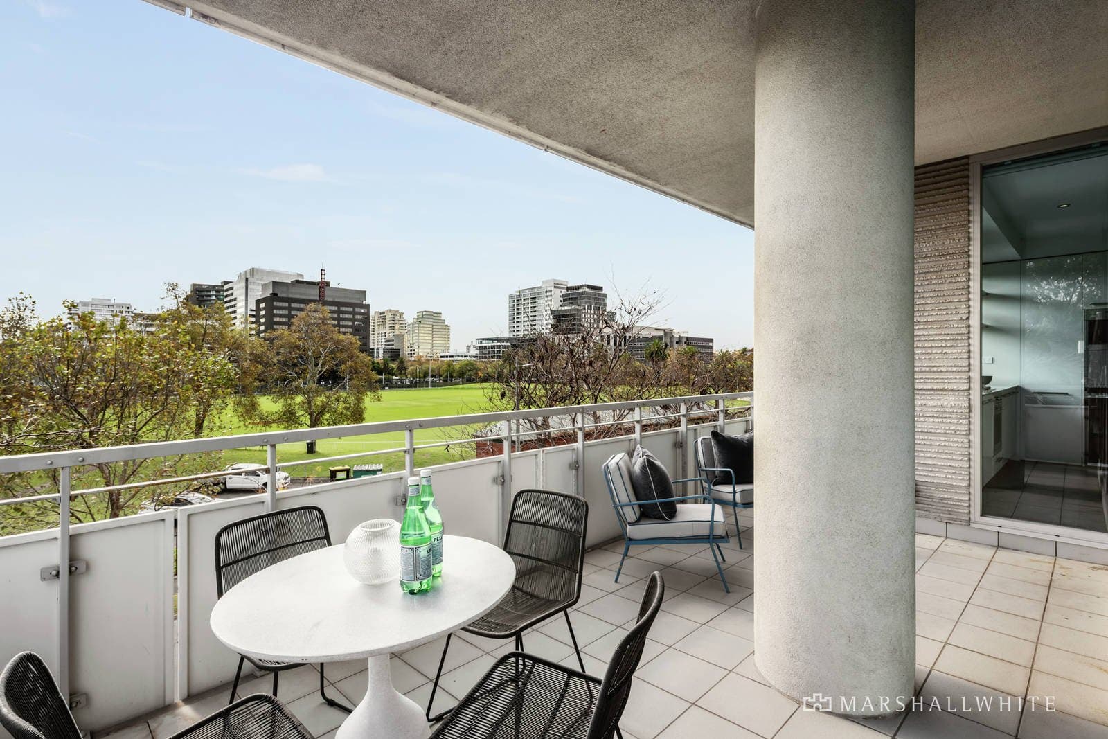 202/1 Roy Street, Melbourne - Thumbnail 3