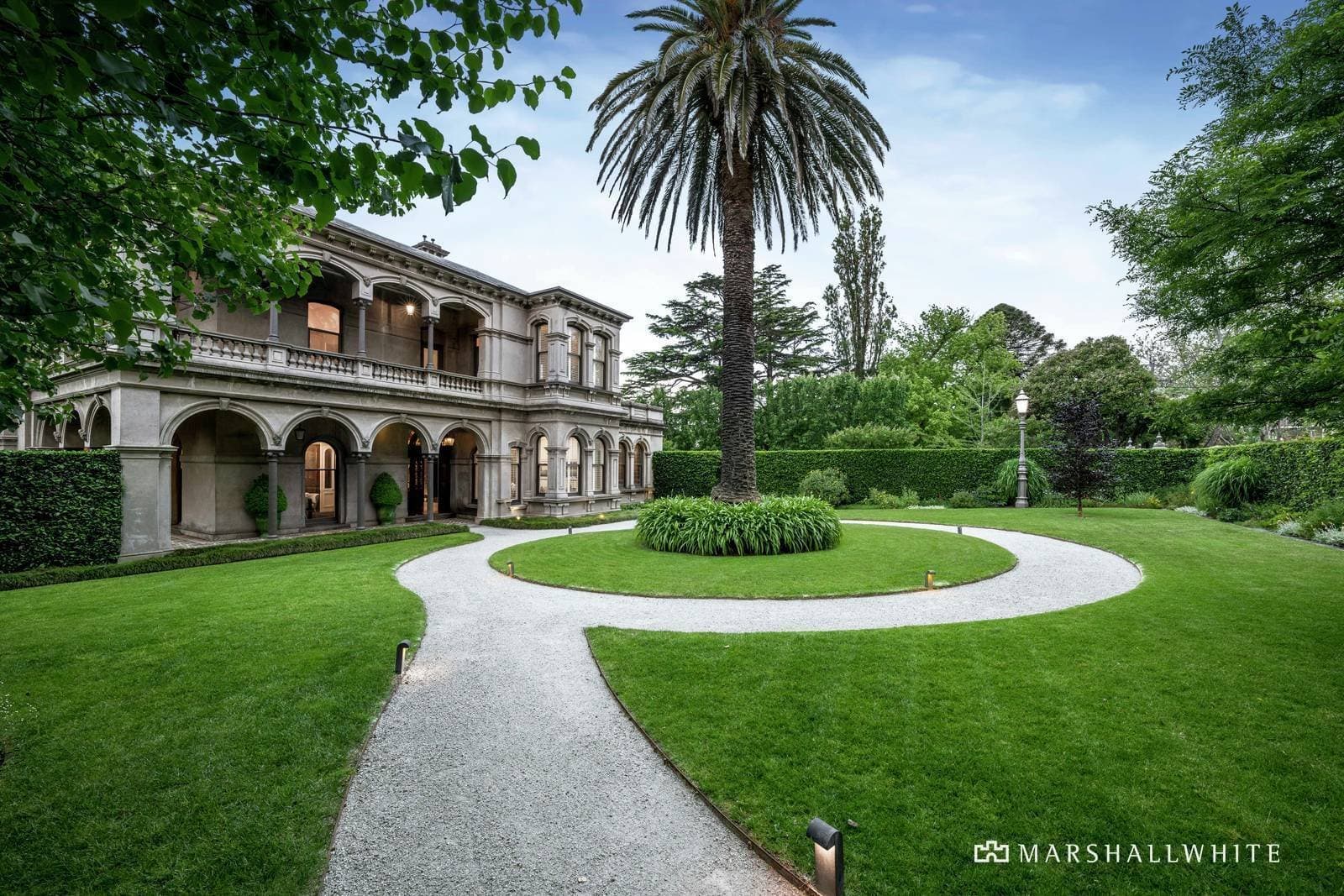 39 Sackville Street, Kew - Image 1