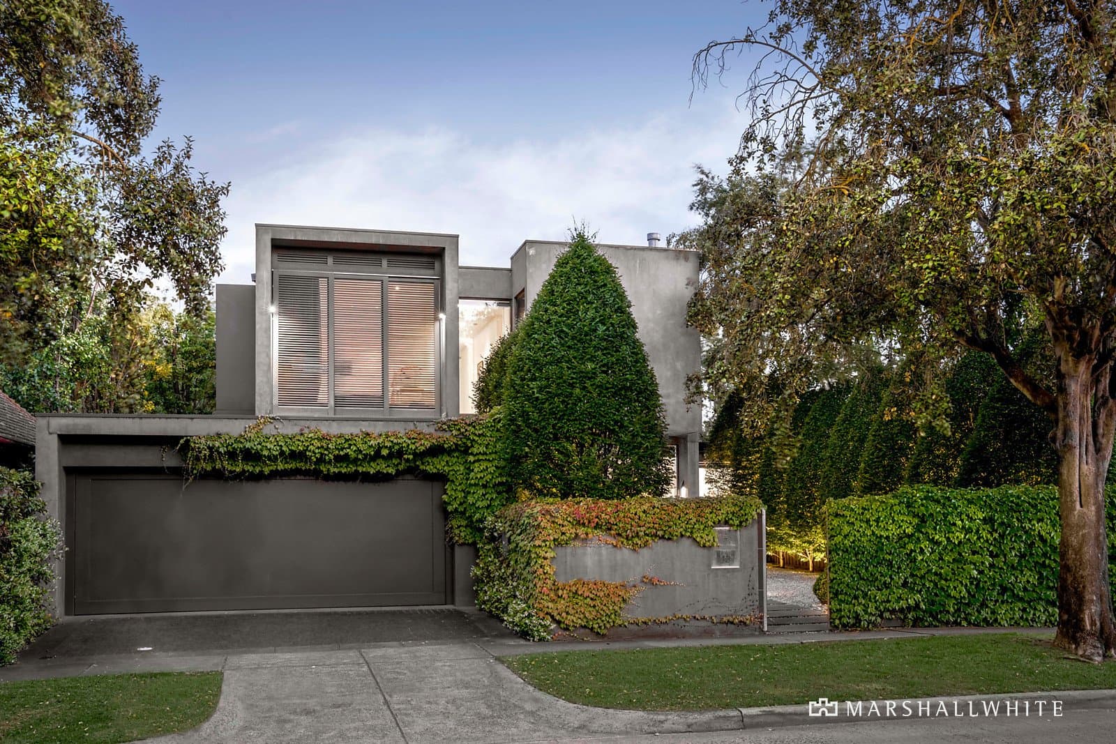 42 Avenue Athol, Canterbury - Image 1