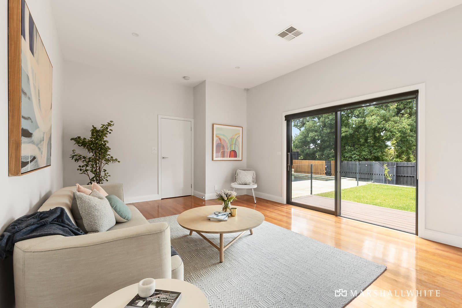 27 Inverness Way, Balwyn North - Thumbnail 4