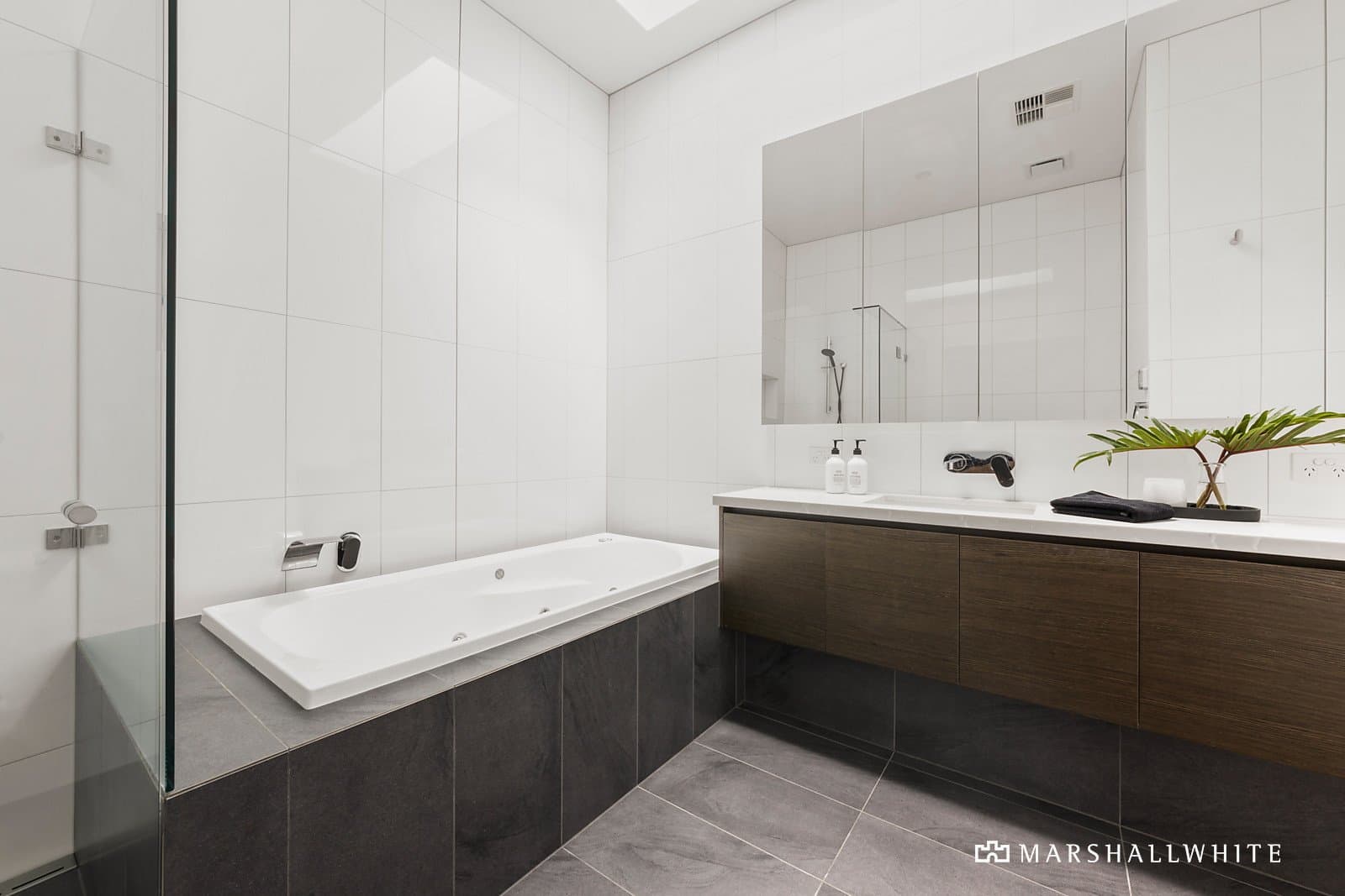 27 Inverness Way, Balwyn North - Thumbnail 6