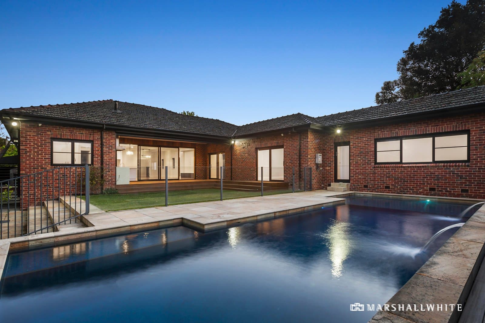 27 Inverness Way, Balwyn North - Thumbnail 8