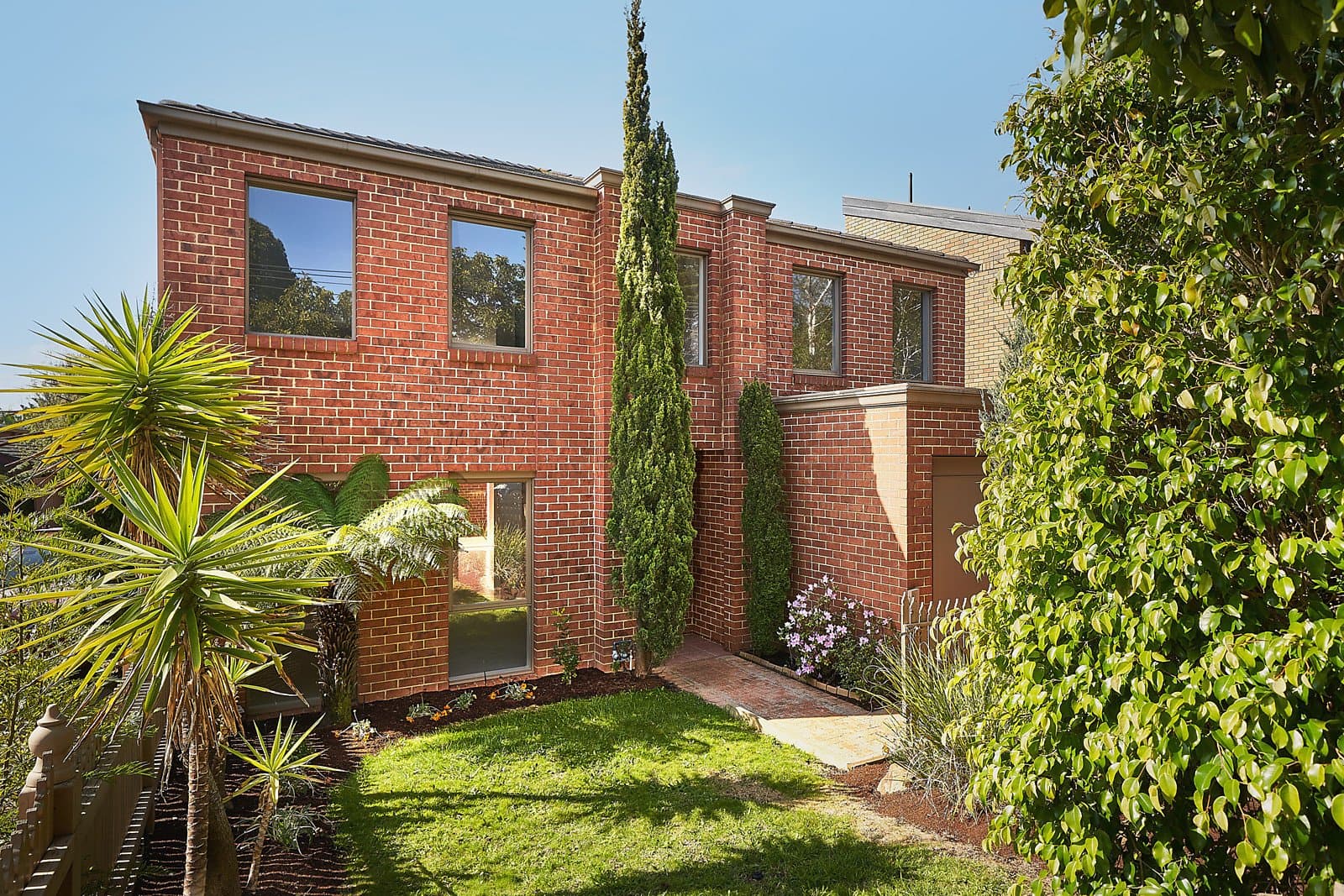 1/20 Takapuna Street, Caulfield South - Image 1