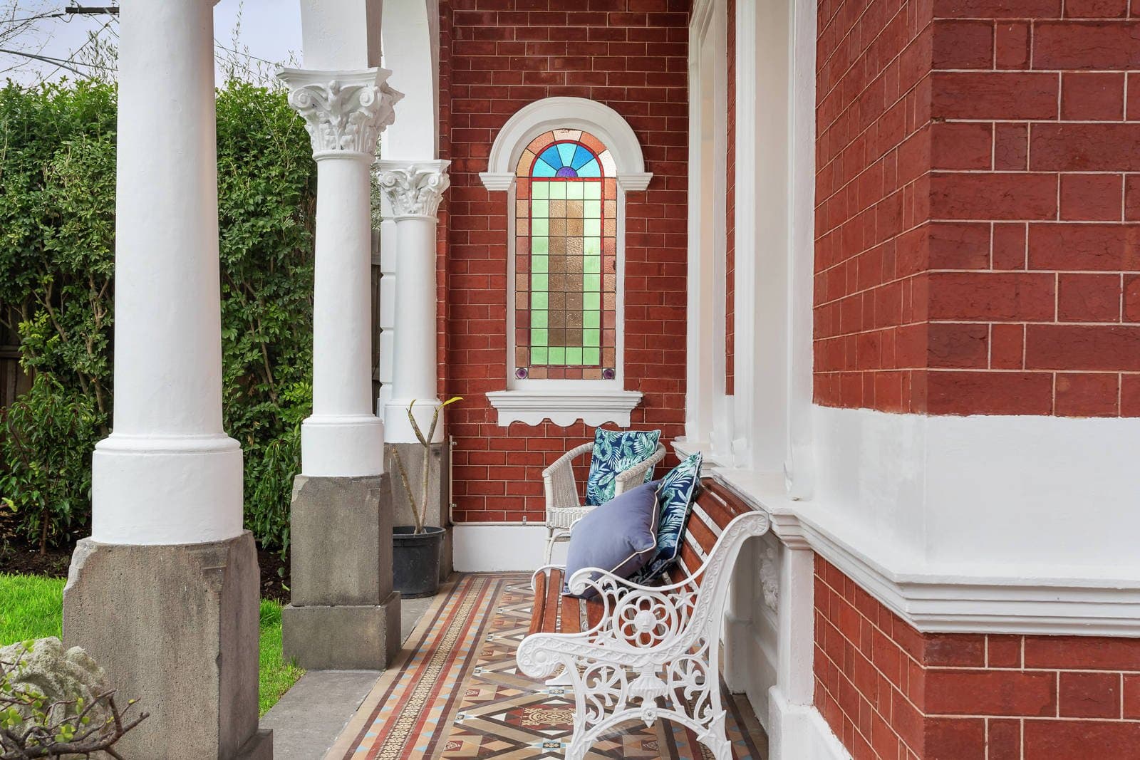 16 Lyndhurst Crescent, Hawthorn - Thumbnail 3