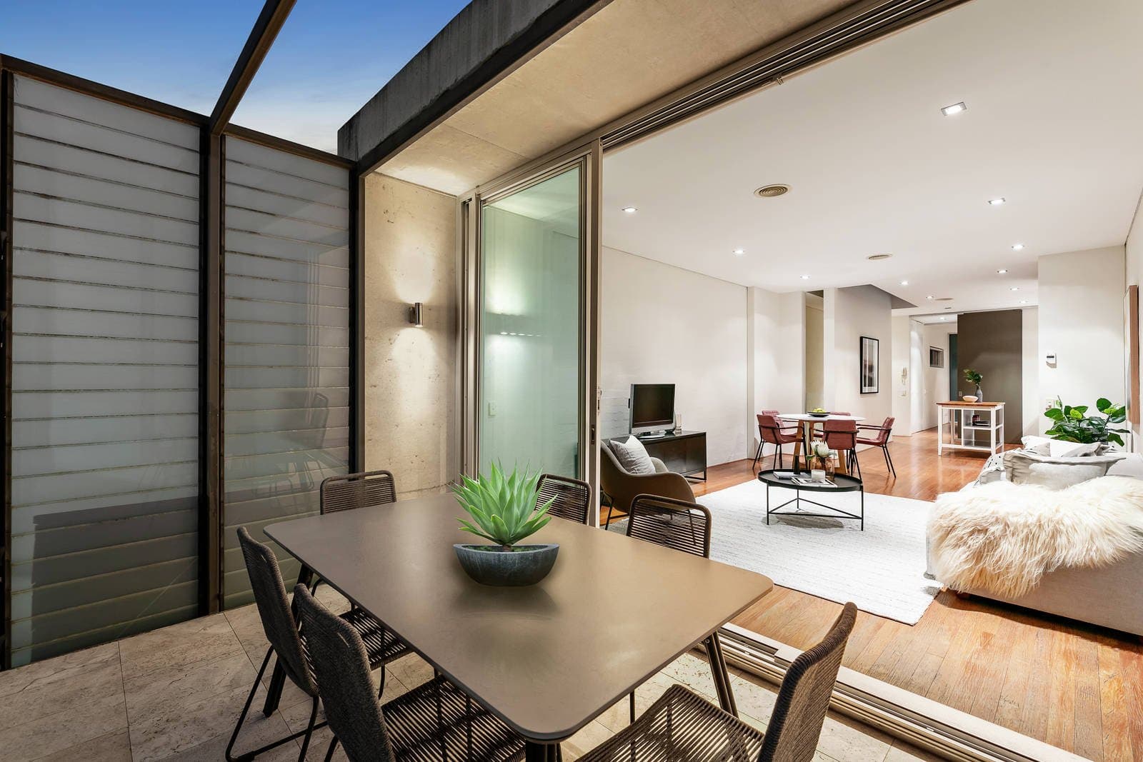21 John Street, Elwood - Thumbnail 2