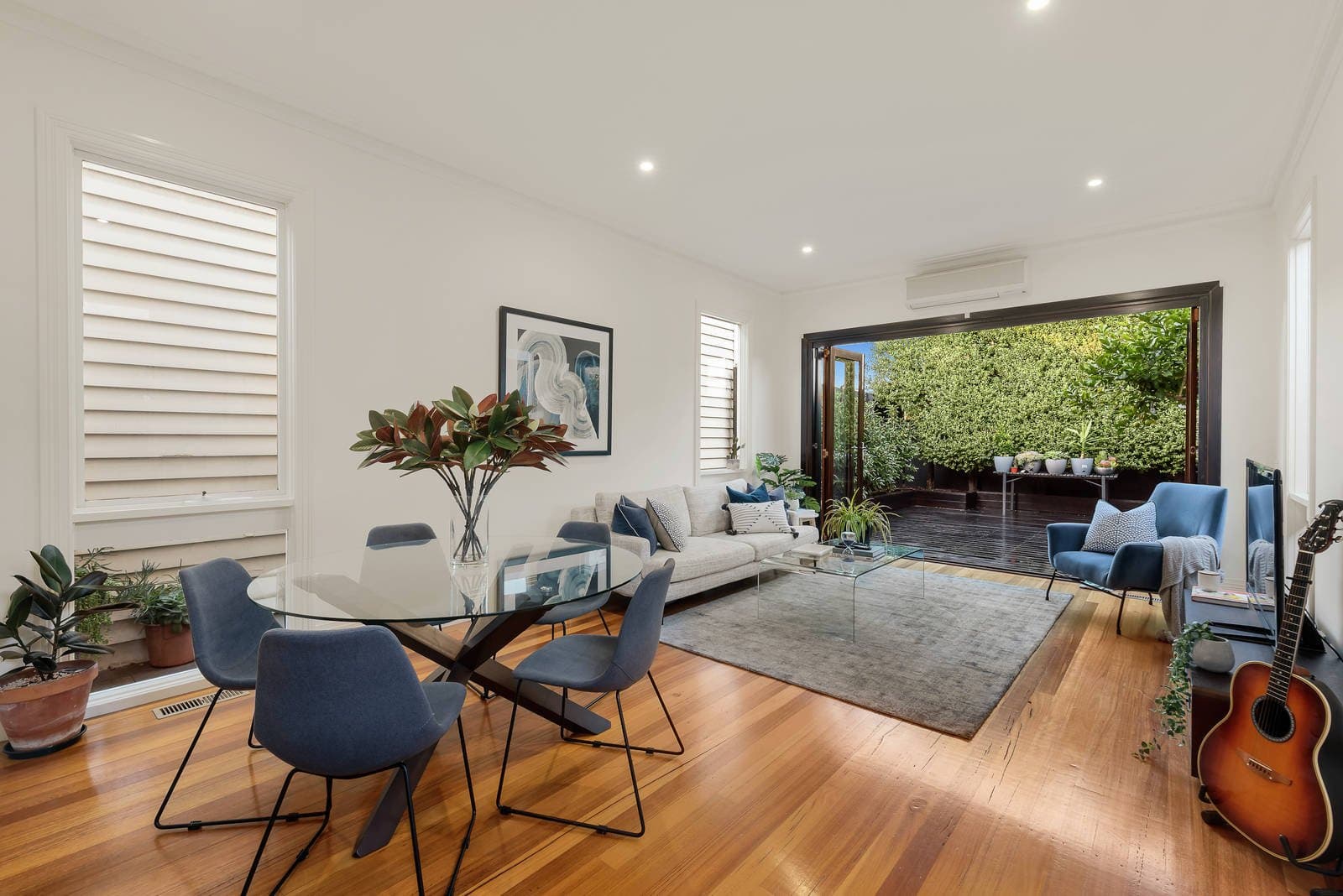 132 Edgevale Road, Kew - Thumbnail 2