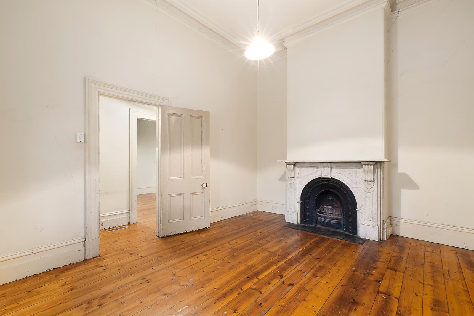 246 Bridport Street West, Albert Park - Thumbnail 5