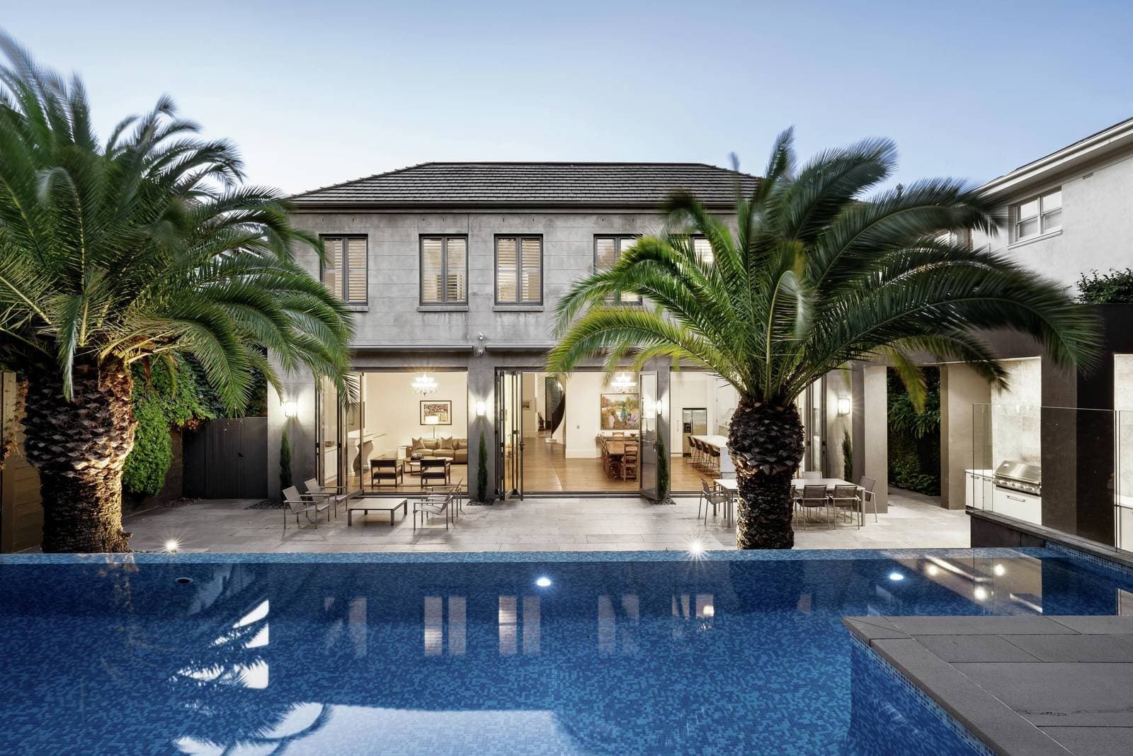 8 Yarradale Road, Toorak - Image 1