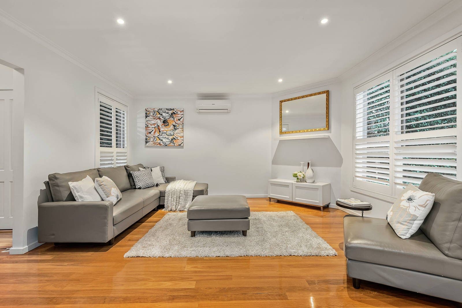 2/16 Liddiard Street, Hawthorn - Thumbnail 2
