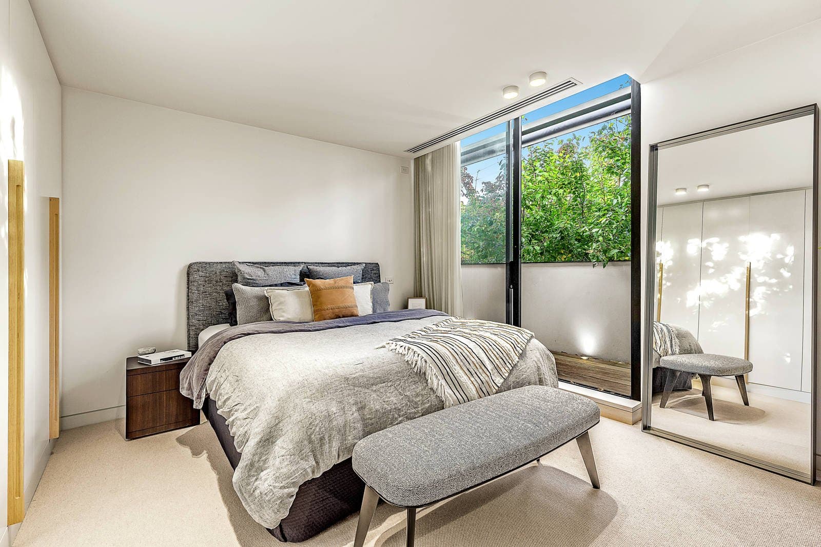 3/6 Brookville Road, Toorak - Thumbnail 8