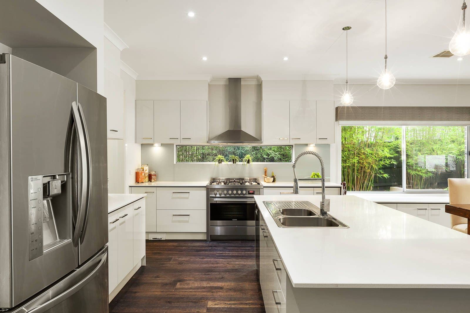 8 Sutton Parade, Mont Albert North - Thumbnail 4
