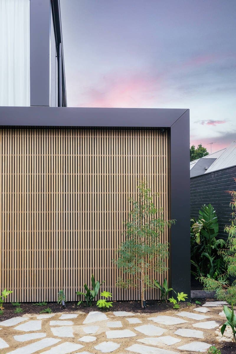 70 Martin Road, Glen Iris - Thumbnail 2