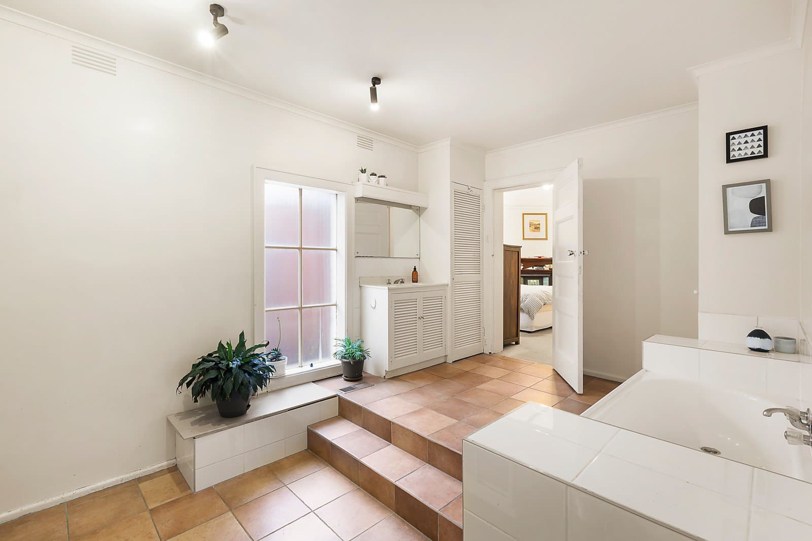 68 Kerferd Road, Albert Park - Thumbnail 8