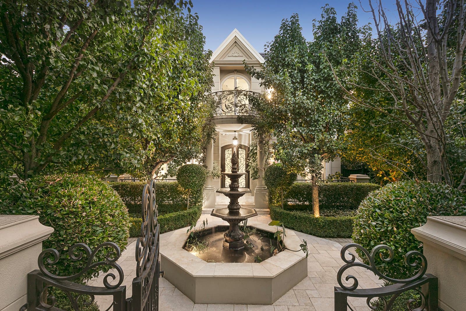 8 Alfred Street, Kew - Image 1