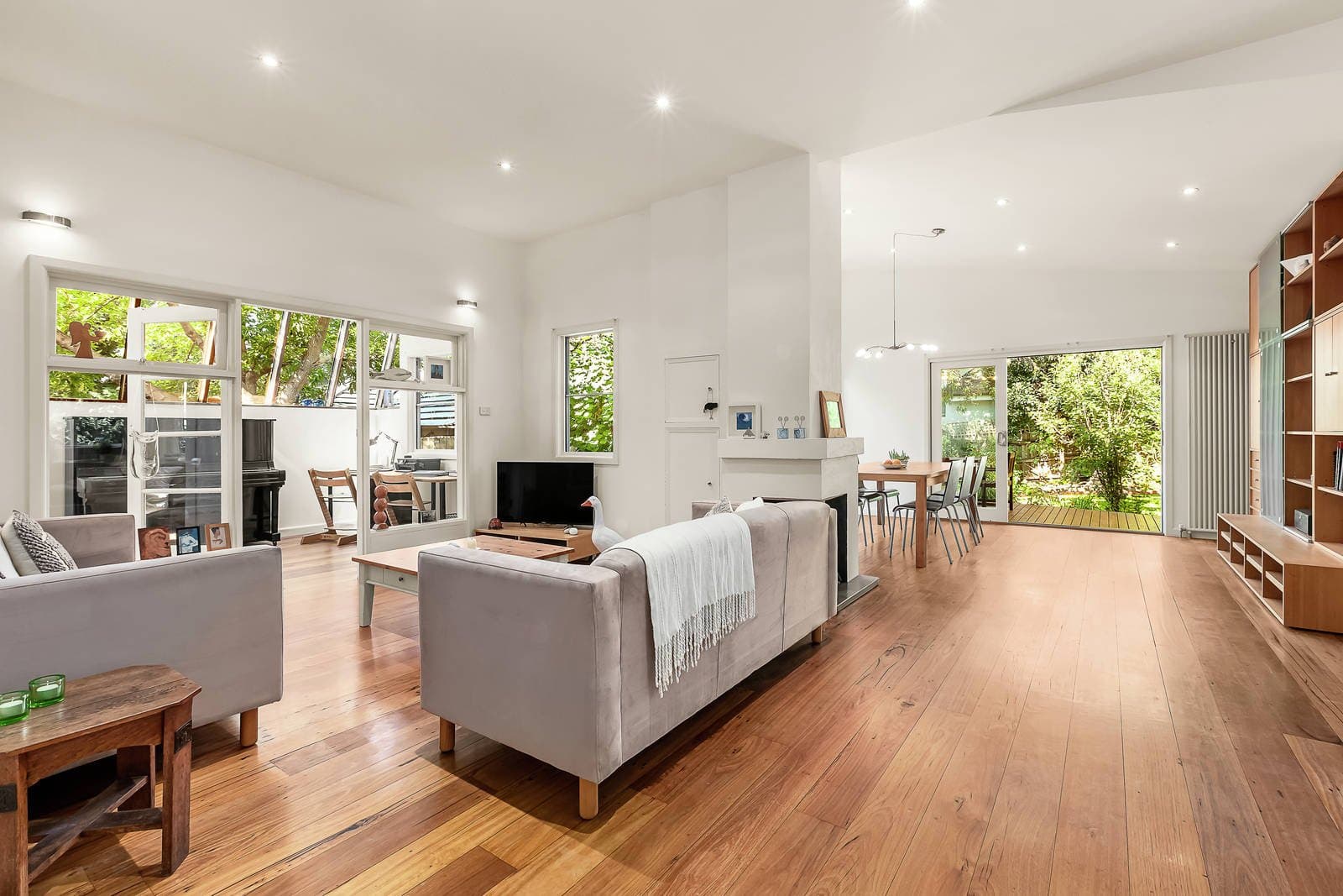 34 Cecil Street, Kew - Thumbnail 2