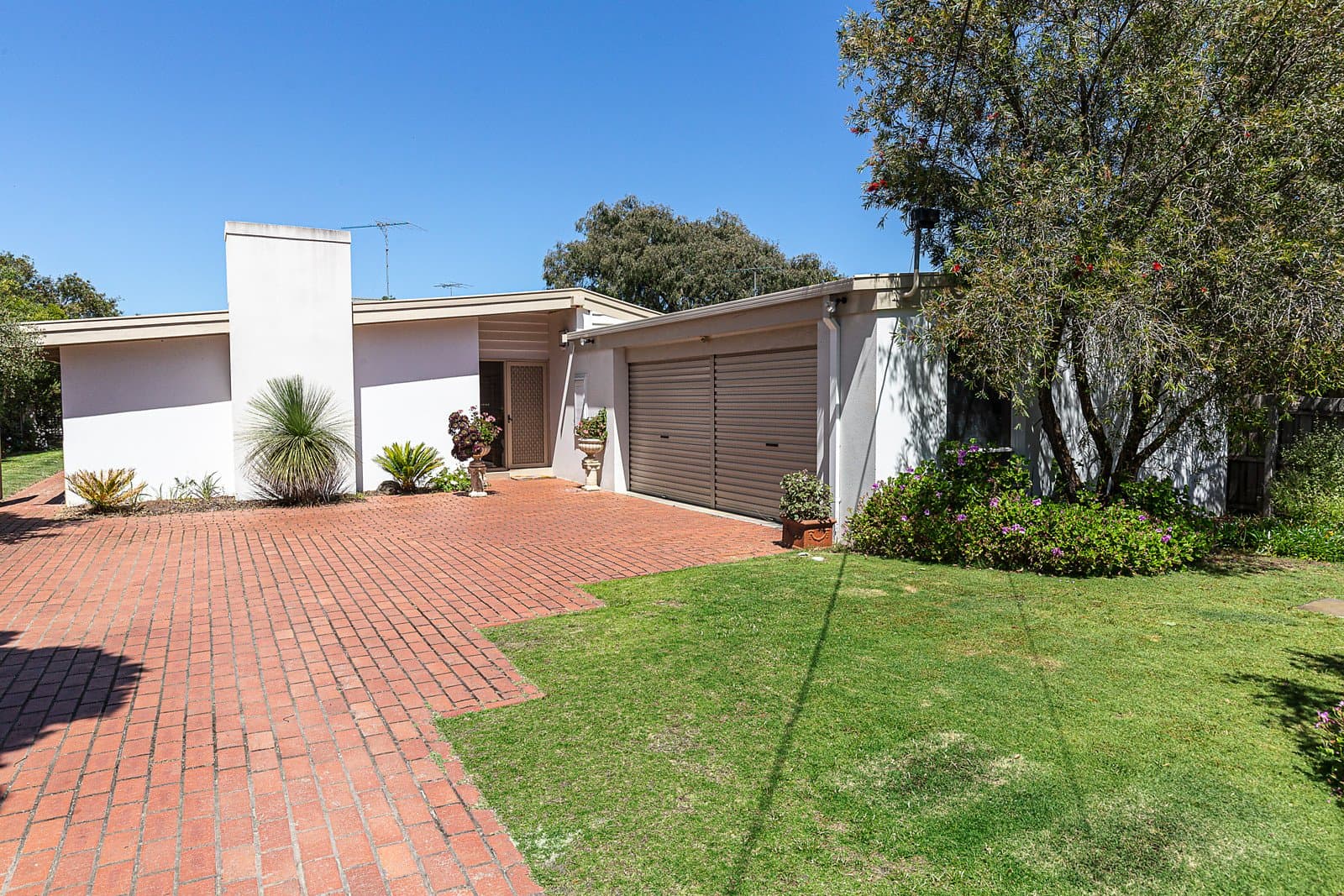 116 Carr Street, Barwon Heads - Thumbnail 2