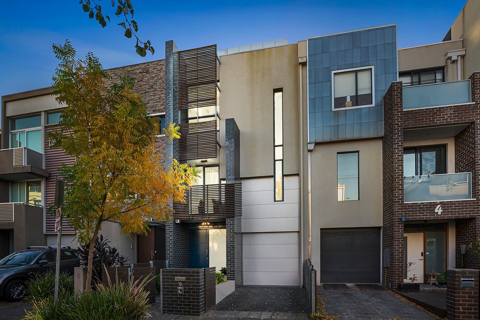 6 Birch Square, Richmond - Thumbnail 2