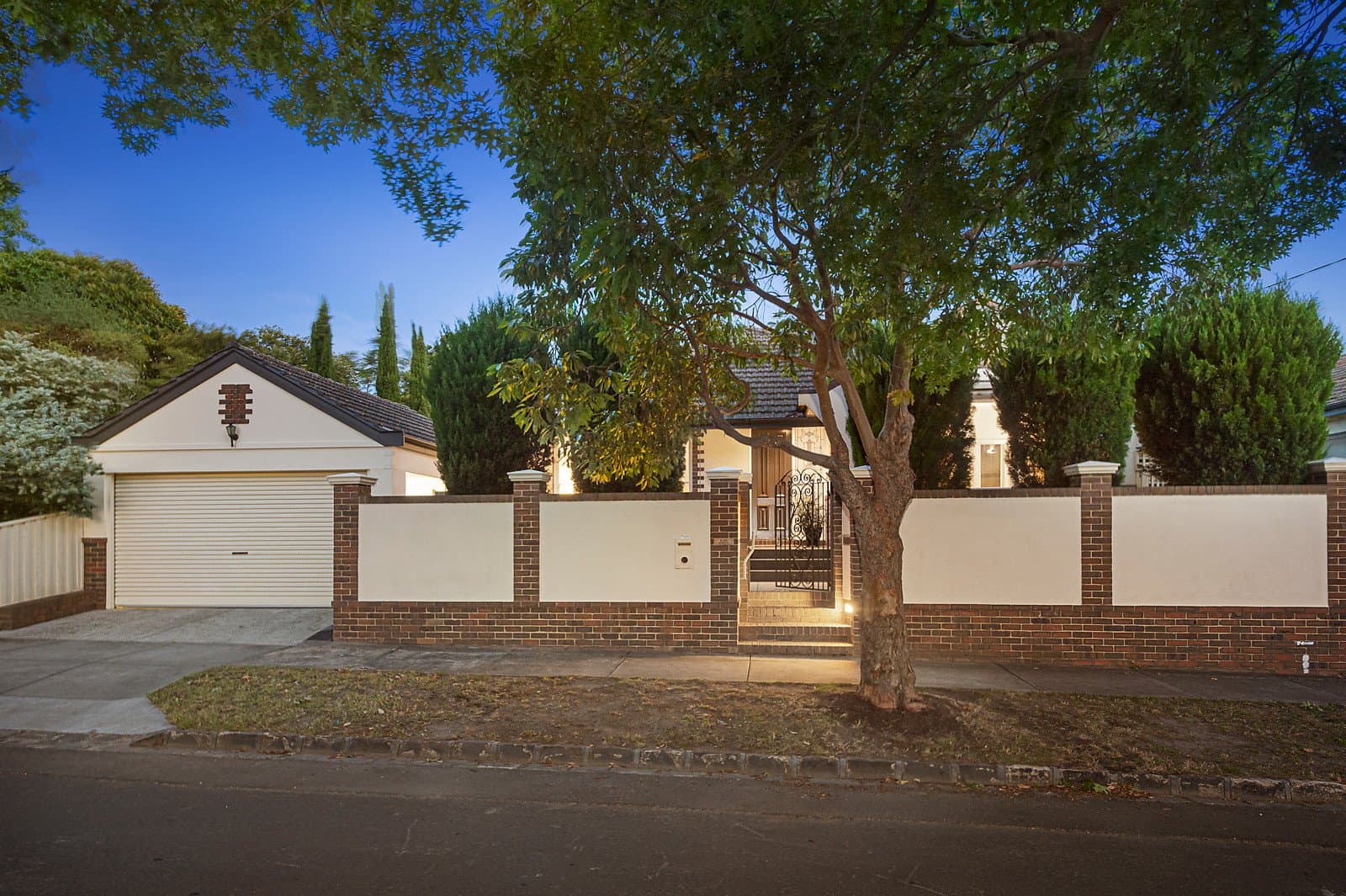 2/103 Gordon Street, Balwyn - Image 1