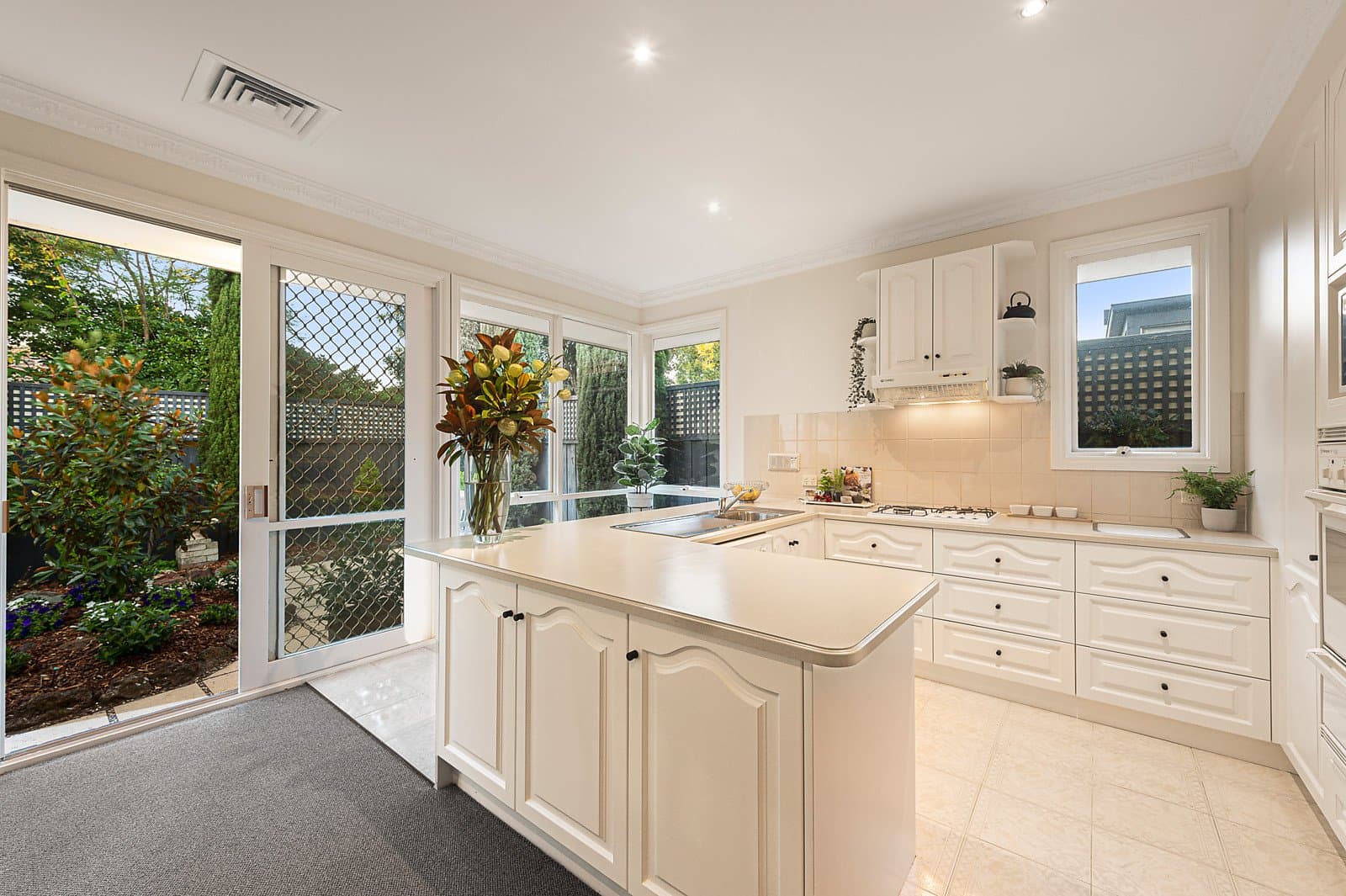 2/103 Gordon Street, Balwyn - Thumbnail 7