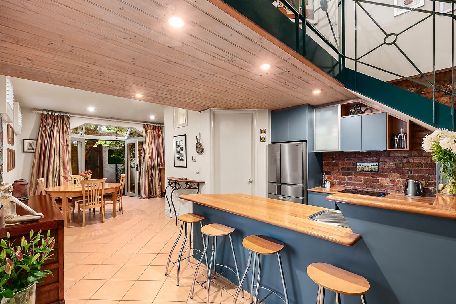 34 Finlay Street, Albert Park - Thumbnail 3