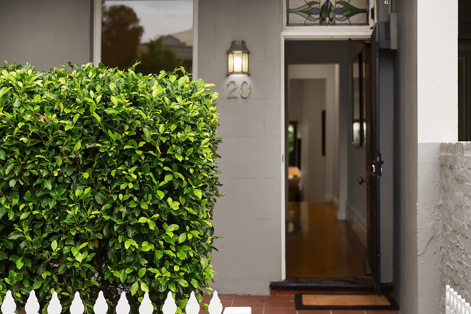 20 Howe Crescent, South Melbourne - Thumbnail 2